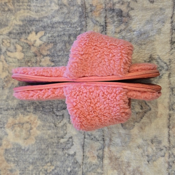 MUK LUKS Pink Fluffy Soft Inside And Outside Slide Slipper Large 9-10 - Picture 4 of 6